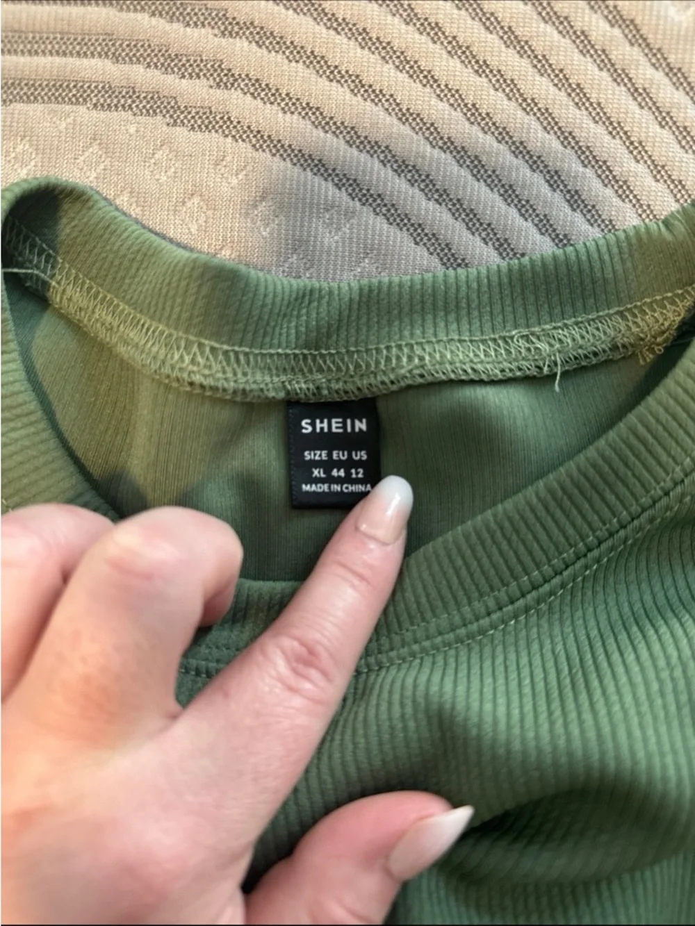 SHEIN Olive Ribbed Drawstring Shorts Set - Picture 4 of 5